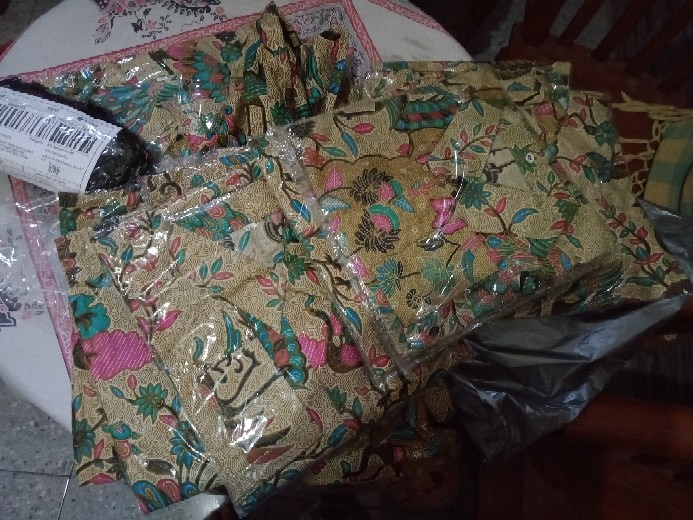 Batik Couple Keluarga Sania Ruffle Ori Ndoro Jowi Dnt Motif Merak Tosca