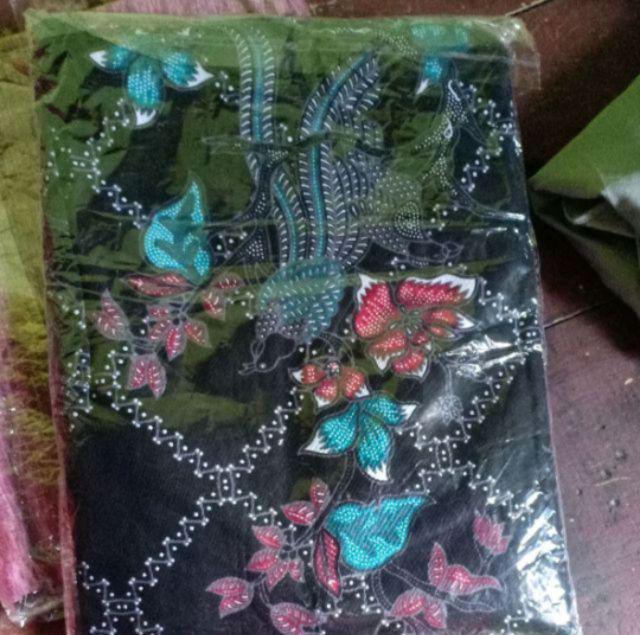 Batik Couple Keluarga Sania Ruffle Ori Ndoro Jowi Dnt Motif Jaring