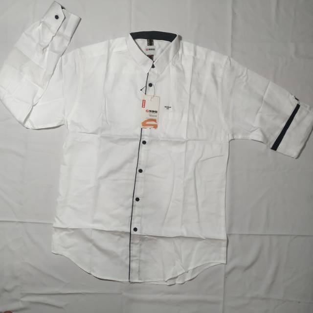 Kemeja S135
