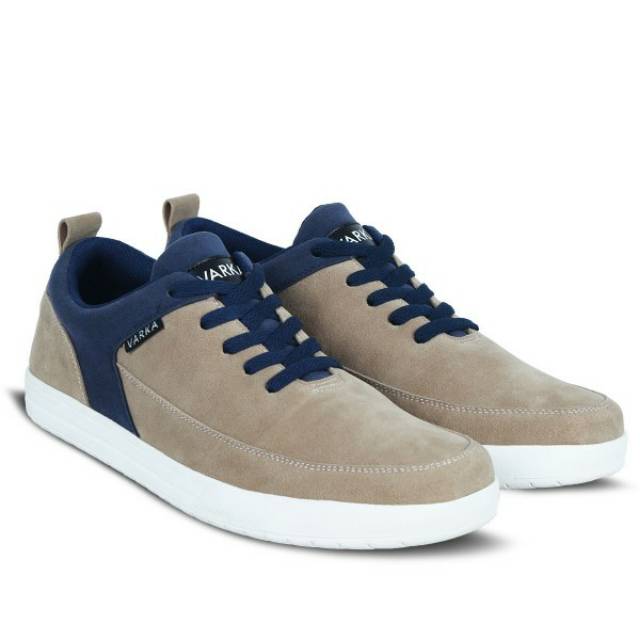 Sepatu pria Varka V 621