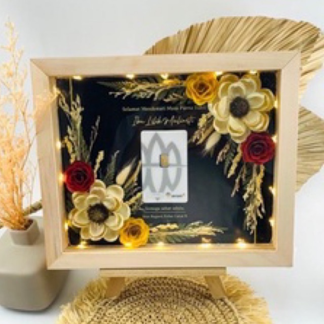 KADO PREMIUM WOODEN FRAME UNTUK PERNIKAHAN/ULTAH/WISUDA/ANNIVERSARY/IBU/AYAH/BAYI-3