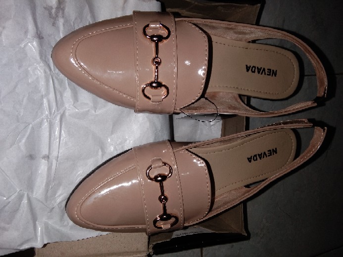 Sepatu Tali Belakang Nevada