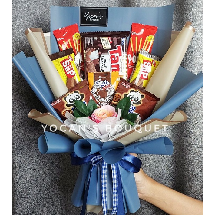

Snack Bouquet snack buket hadiah ulang tahun hadiah wisuda buket wisuda buket uang bucket snack boneka wisuda