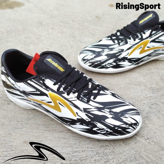 SEPATU FUTSAL SPECS ACCELERATOR ILLUZION V8