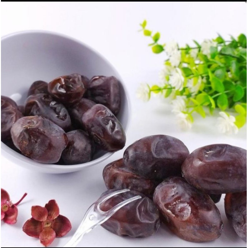 

kurma bam anggur 1kg kemasan toples/kurma bam anggur