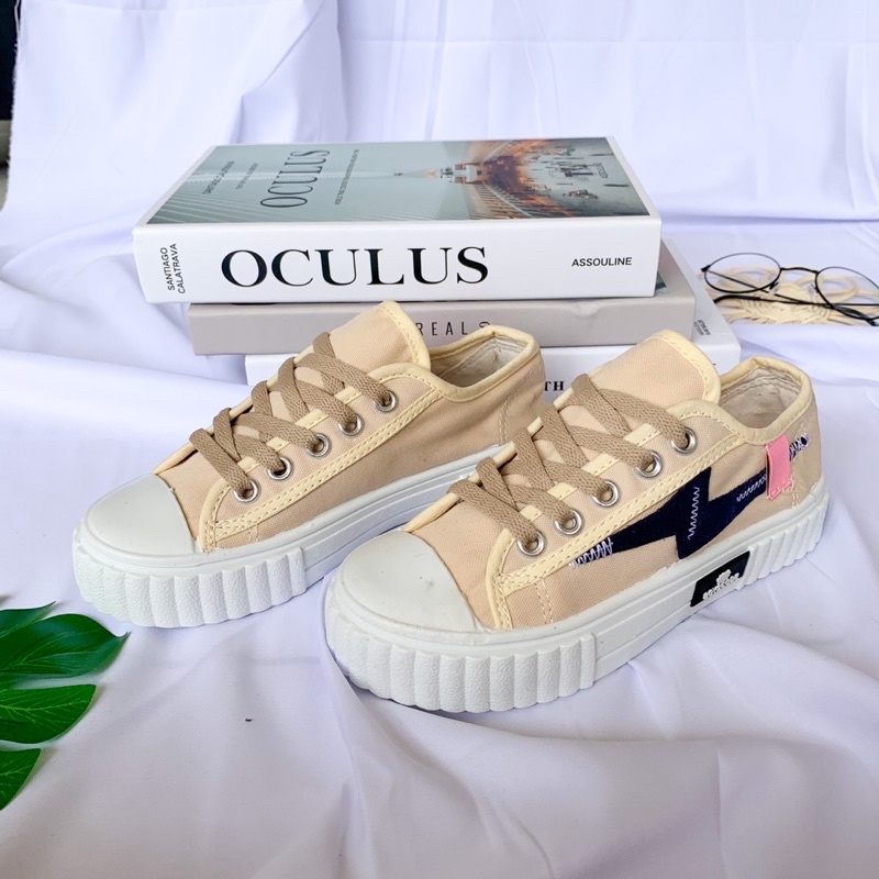 Sepatu Sneakers BOYSCODE petir / Sepatu Casual Pria Wanita / Sepatu Tai