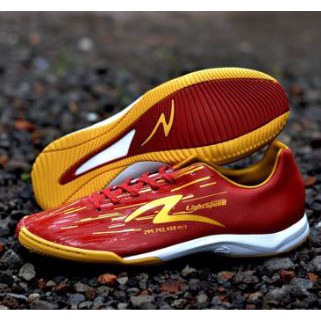 SEPATU FUTSAL SPECS ACCELERATOR LIGHTSPEED REBORN IN MAROON RED