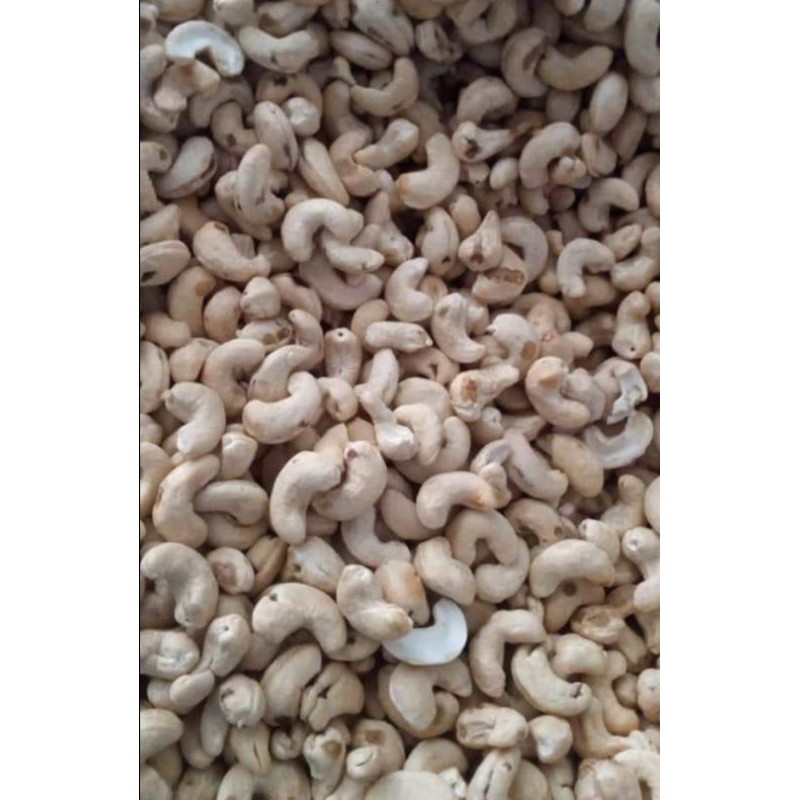 

Kacang mede utuh putih 250 gram