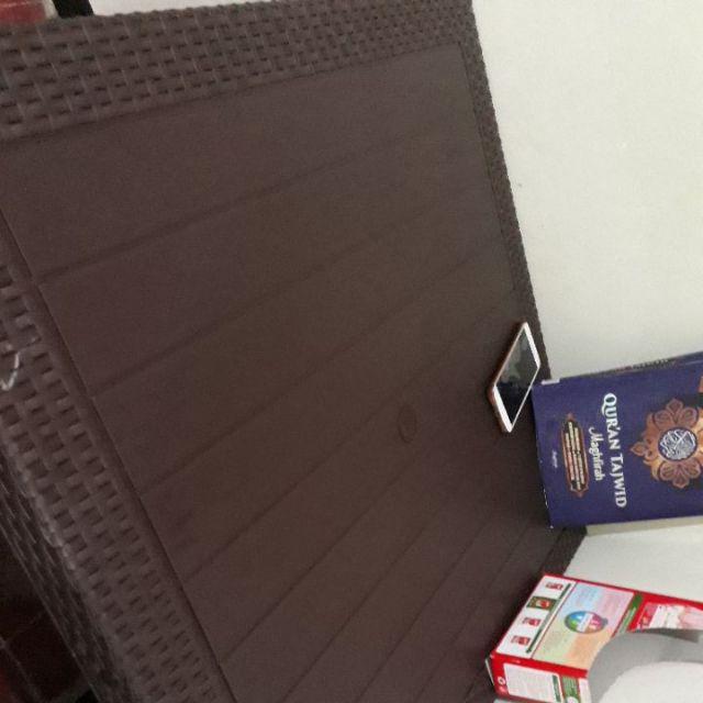 Meja Makan Rattan + 2 Kursi Olymplast ( Odt + 2 Kursi 208 )