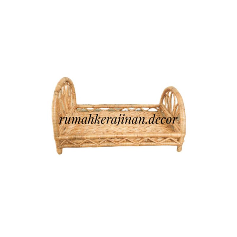 ranjang bayi/ properti foto bayi/ baby newborn/ ranjang bunga/ ranjang enceng