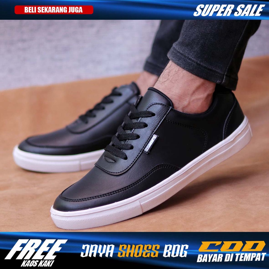 BARKLY Sepatu Kasual Pria Sneaker Hitam Simple Murah Original Footwear