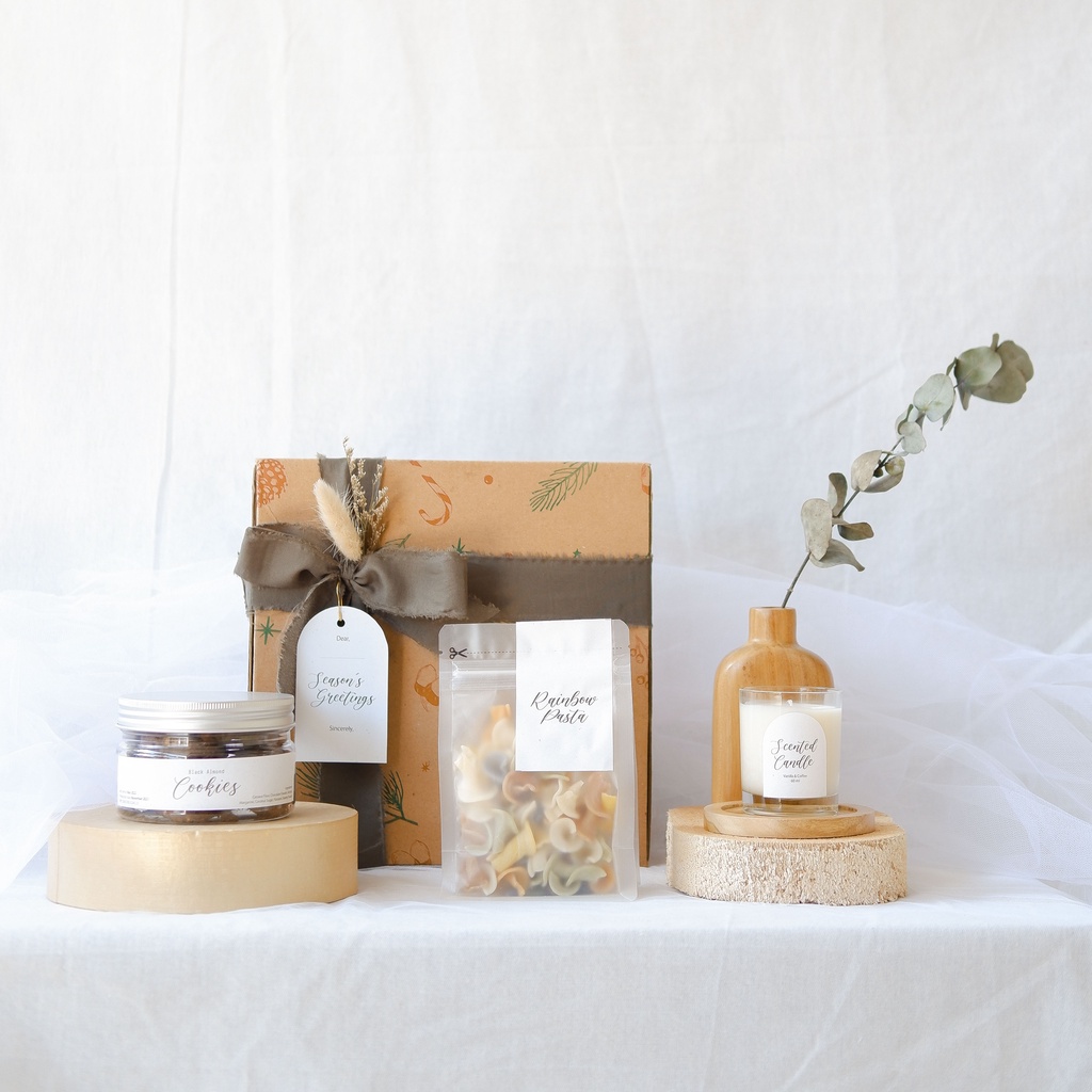 

HOLLY - Hampers Tahun Baru by Hantaran Studio