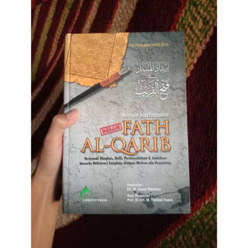

Buku Terjemah Fathul Qorib Menyingkap Sejuta Permasalahan