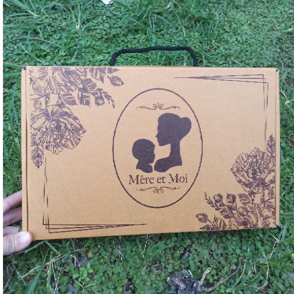 

Box baju, sepatu, sandal, tas, dll uk. 30*20*10 tali dc samping