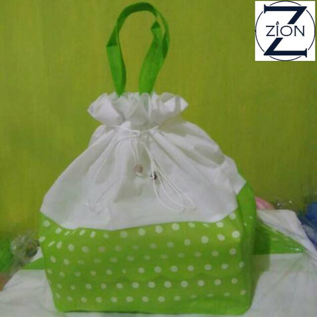 

ZION - Tas hajatan spunbond souvenir syukuran serut polkadot 22