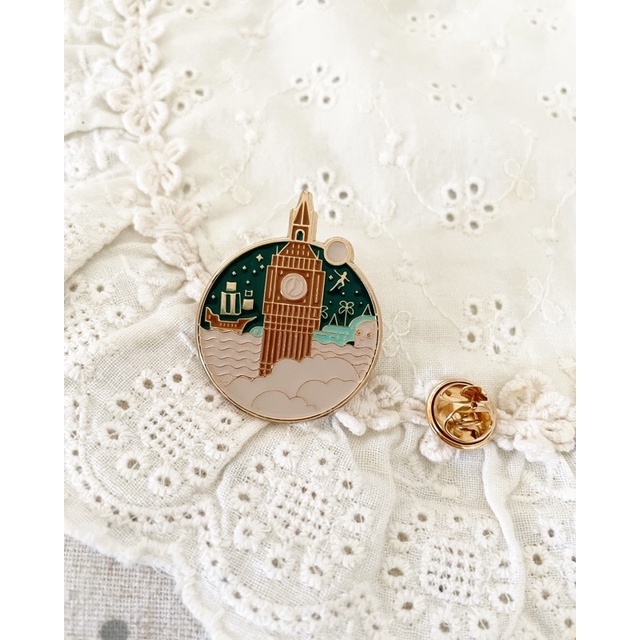 Pin enamel impor lucu big ben classic