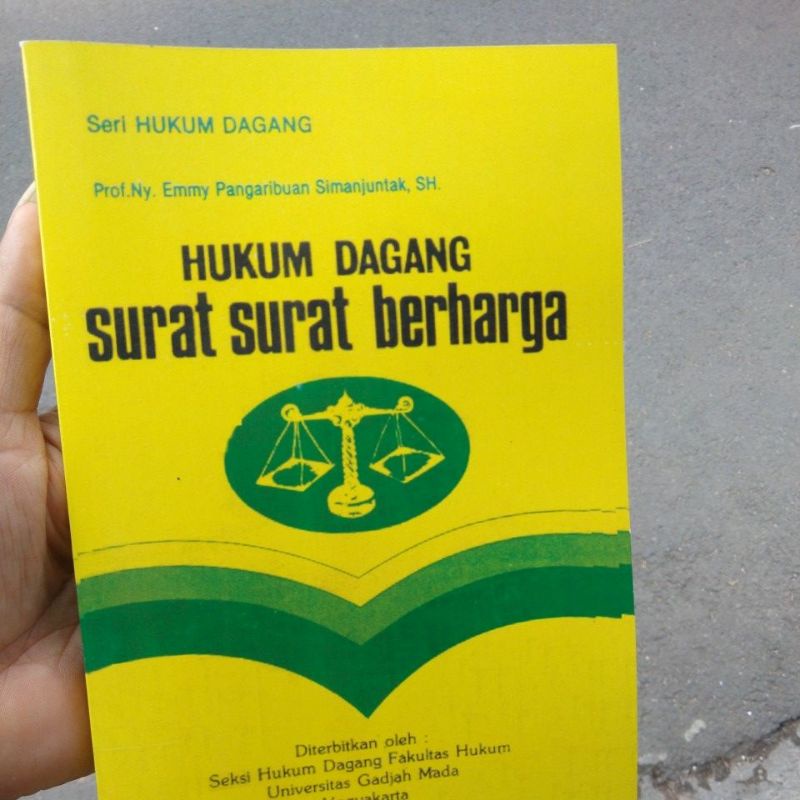 

hukum dagang surat surat berharga kar Emmy pangaribuan