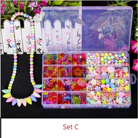 Satu set DIY kalung/gelang/cincin anak / manik2 anak mainan edukasi import