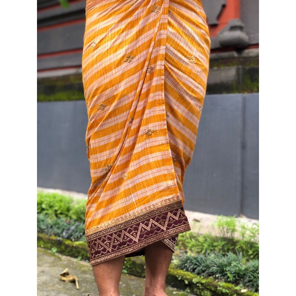 Saput Endek Kuning Tepi Bordiran