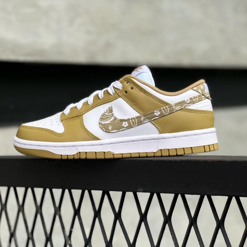 nike dunk low paisley barley