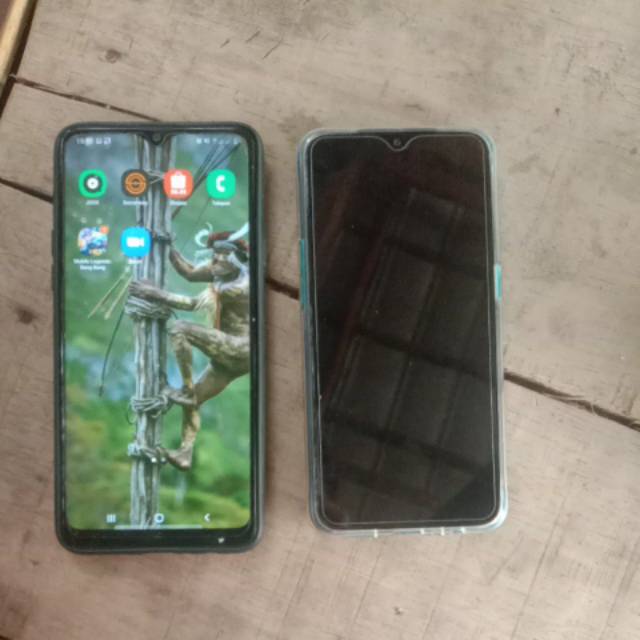 Hp Samsung A20 dan oppo