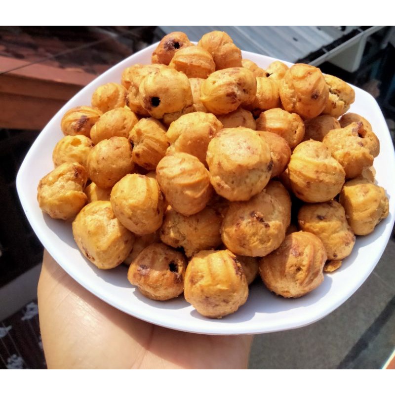 soes kering isi coklat crown 200gr