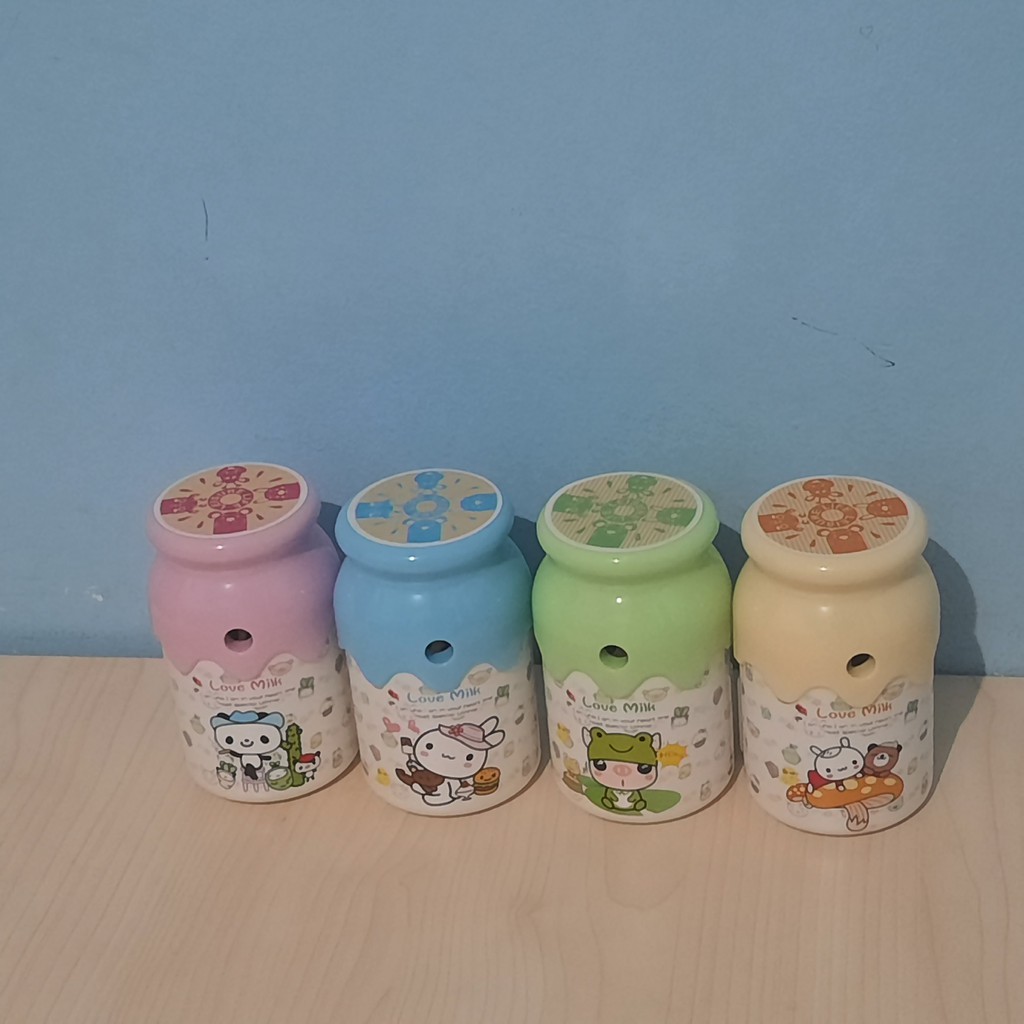 

Serutan Rautan Meja/ Putar/ Duduk Fancy Model Botol Susu 7981