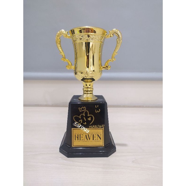 PIALA KONSER 10TH ANNIVERSARY JKT48 HEAVEN TTD MARSHA JKT48