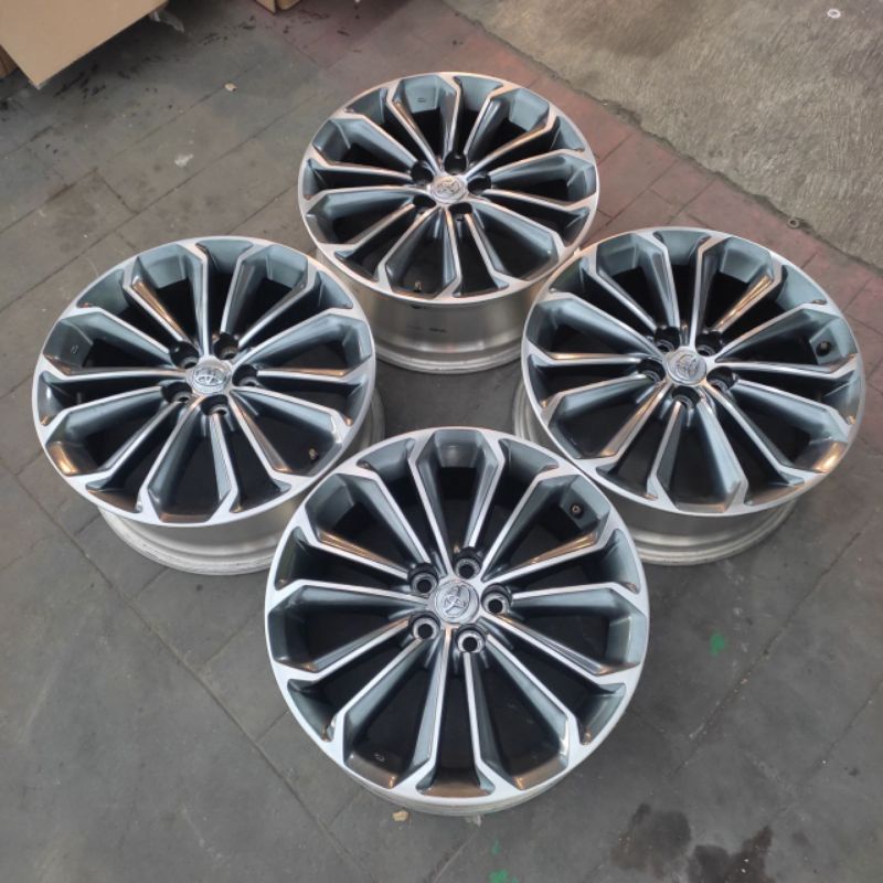 velg bekas oem corolla altis good condition