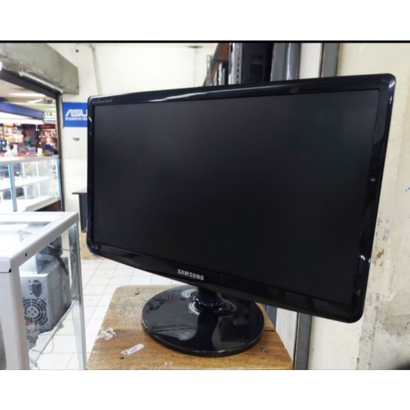 Monitor Led Samsung 22 inci Wide Screen Full HD 1920 x 1080p