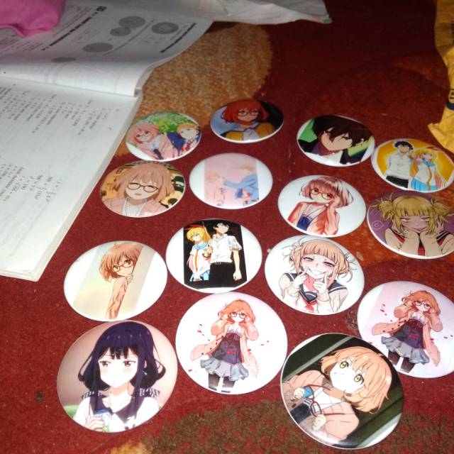 

Pin bulat gambar custom