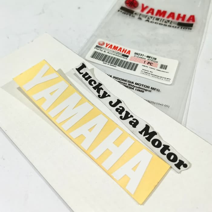 Emblem Sticker Logo Yamaha Cover spakbor depan F1zr 99231-00120 1 pcs