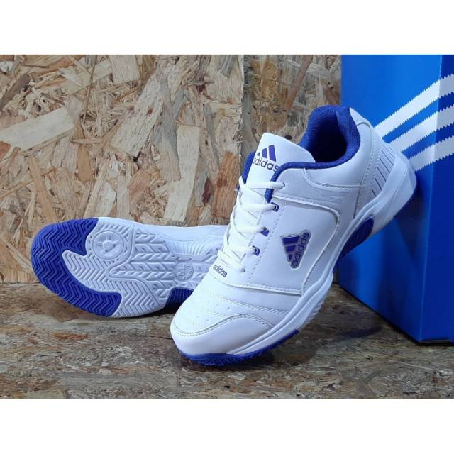 Sepatu adidas tenis joging olahraga pria