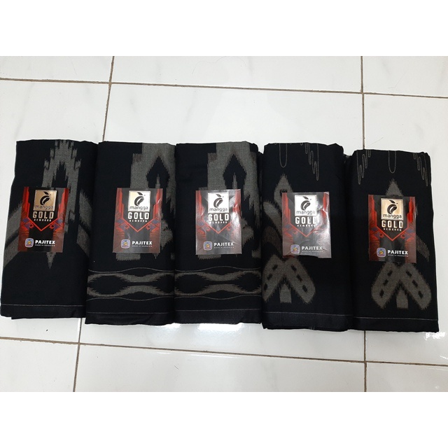 sarung mangga gold kembang hitam