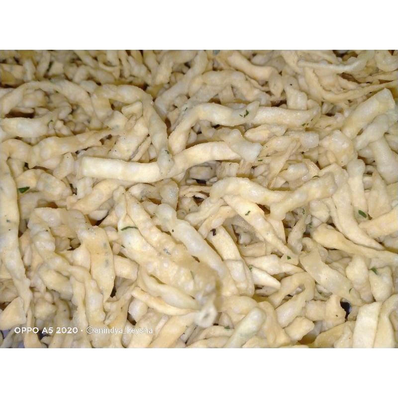 

Sistik kriwil RENYAH MANTAV 1kg 45.000 Tersedia yg pedas & original,
