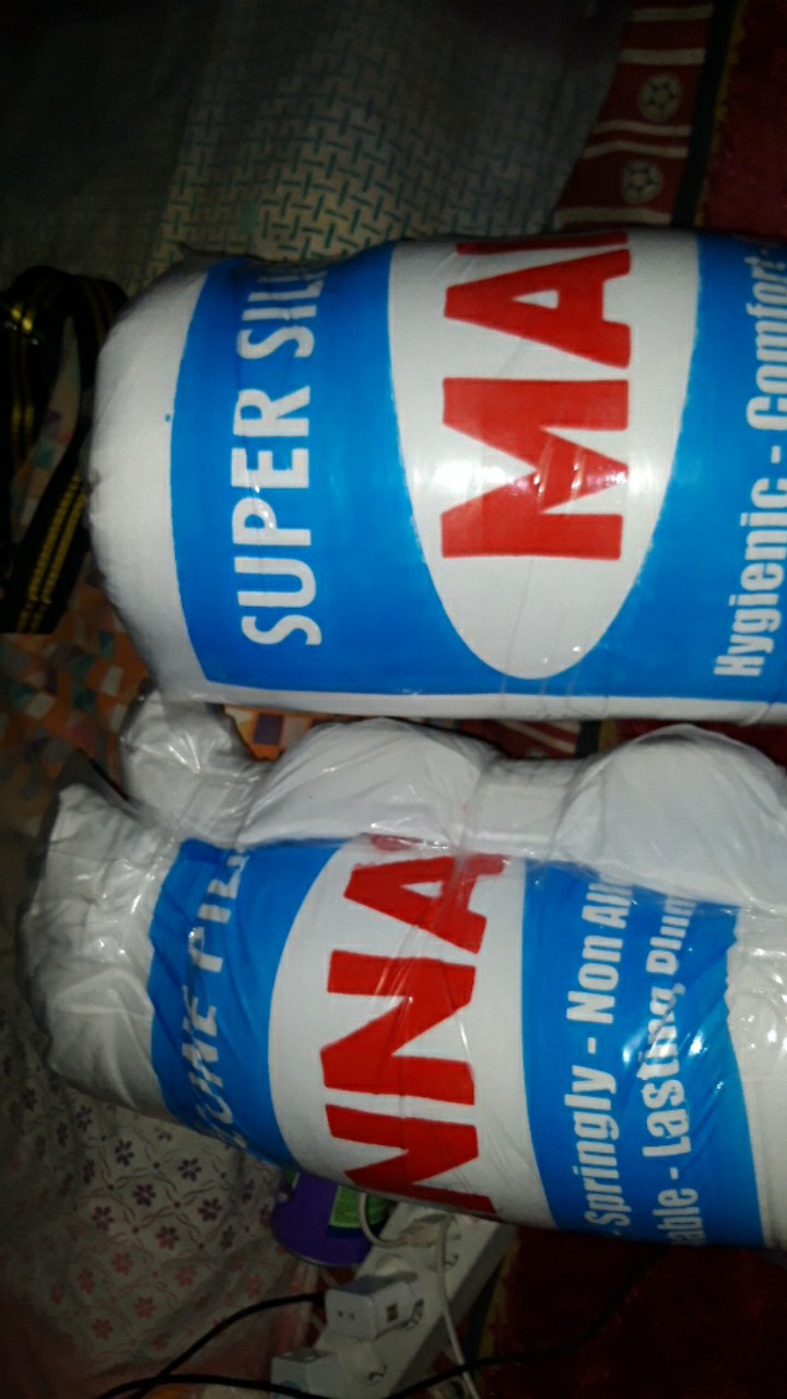 Set 1bantal 1guling Tidur Karakter Yobel