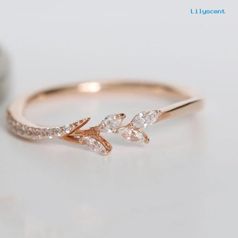 Cincin Jari Cubic Zirconia Bentuk Bunga Untuk Wanita