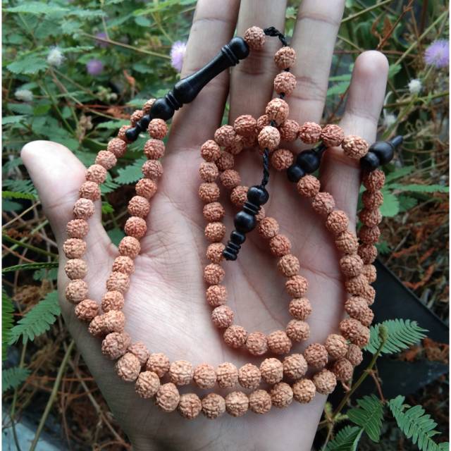 Tasbih jenitri / rudaksa