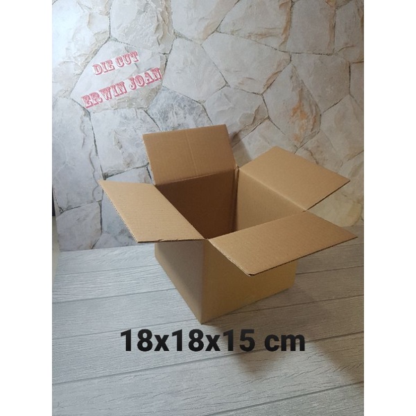 

Kardus / Box / uk. 18x18x15 cm / Karton packing polos baru ST