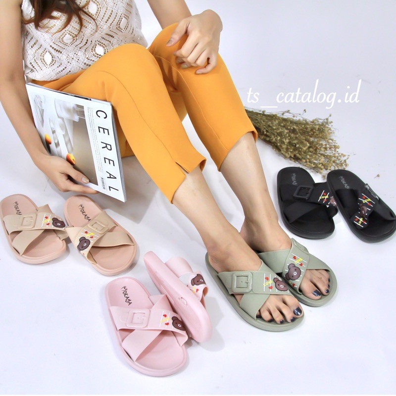 Sandal Slop Gesper Motif Bear BEST SELLER Import Mokaya 1969-1