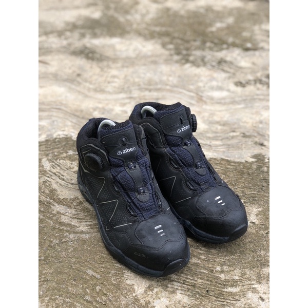 Sepatu gunung second original Ziben