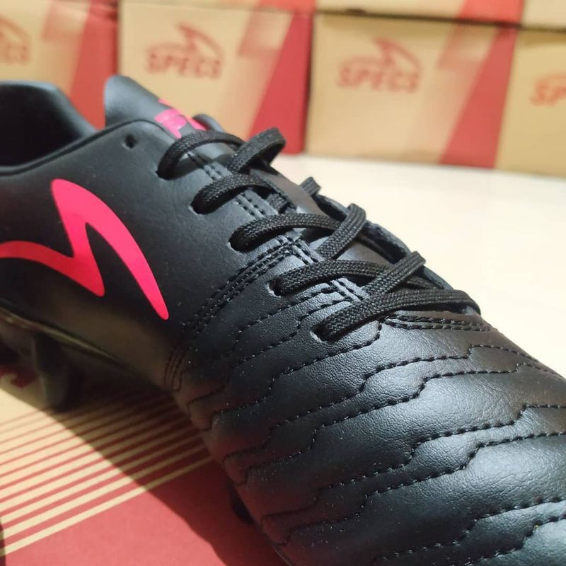 Sepatu Bola SPECS Baricada Maestro Pro FG
