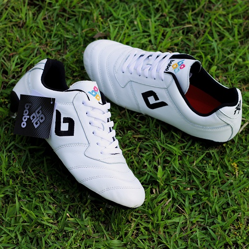 Babo Serenity R1 White, Sepatu Bola Kulit Asli, Bergaransi | Brand Lokal Indonesia