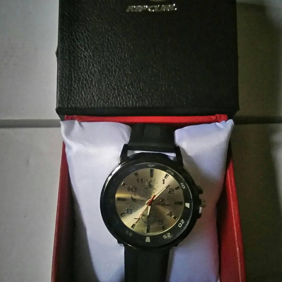 Jam Tangan Rip Curl Black Gold Dengan Box Real Picture
