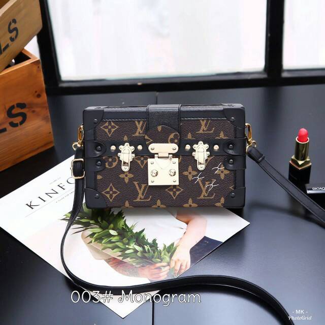 Monogram Edition Petite Malle
Louis Vuitton Petite Malle Bag