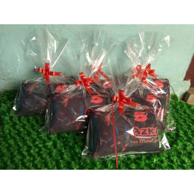 

Plastik bening +pita