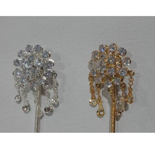 Mentul bunga kecil mata diamond cengkrem 238