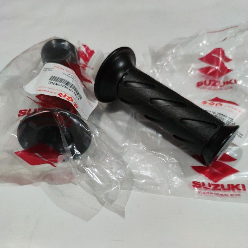 Hand Grip Suzuki Satria 2tak 1set kiri kanan Ori SGP 57110-35500-000/57211-34310-000