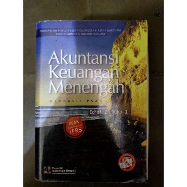 

Akuntansi Keuangan Menengah Berbasis PSAK Buku 1 Edisi 2 | Dwi Martani, Sylvia Veronica Siregar, Ratna Wardhani, Aria Farahmita, Edward Tanujaya | Penerbit Salemba Empat
