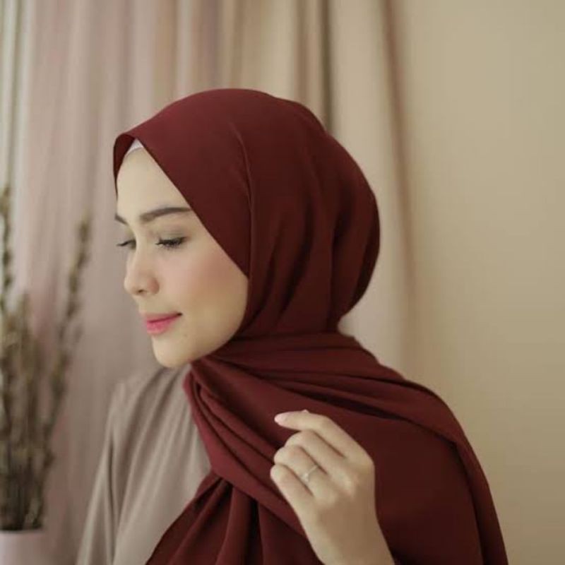 (High Quality) Vinderu Pashmina Diamond 150x75 Premium Import hijab / kerudung-MAROON